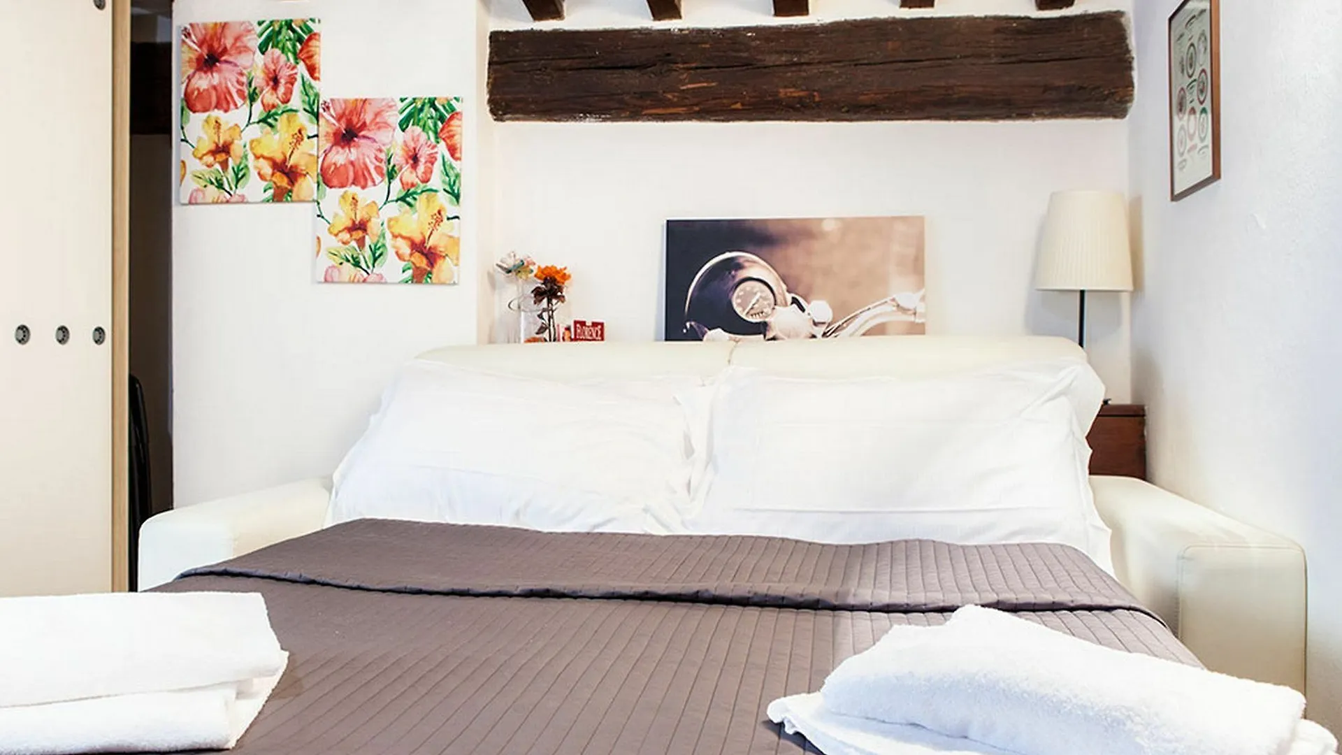 Apartment Romantic Terme Studio Florence Italy
