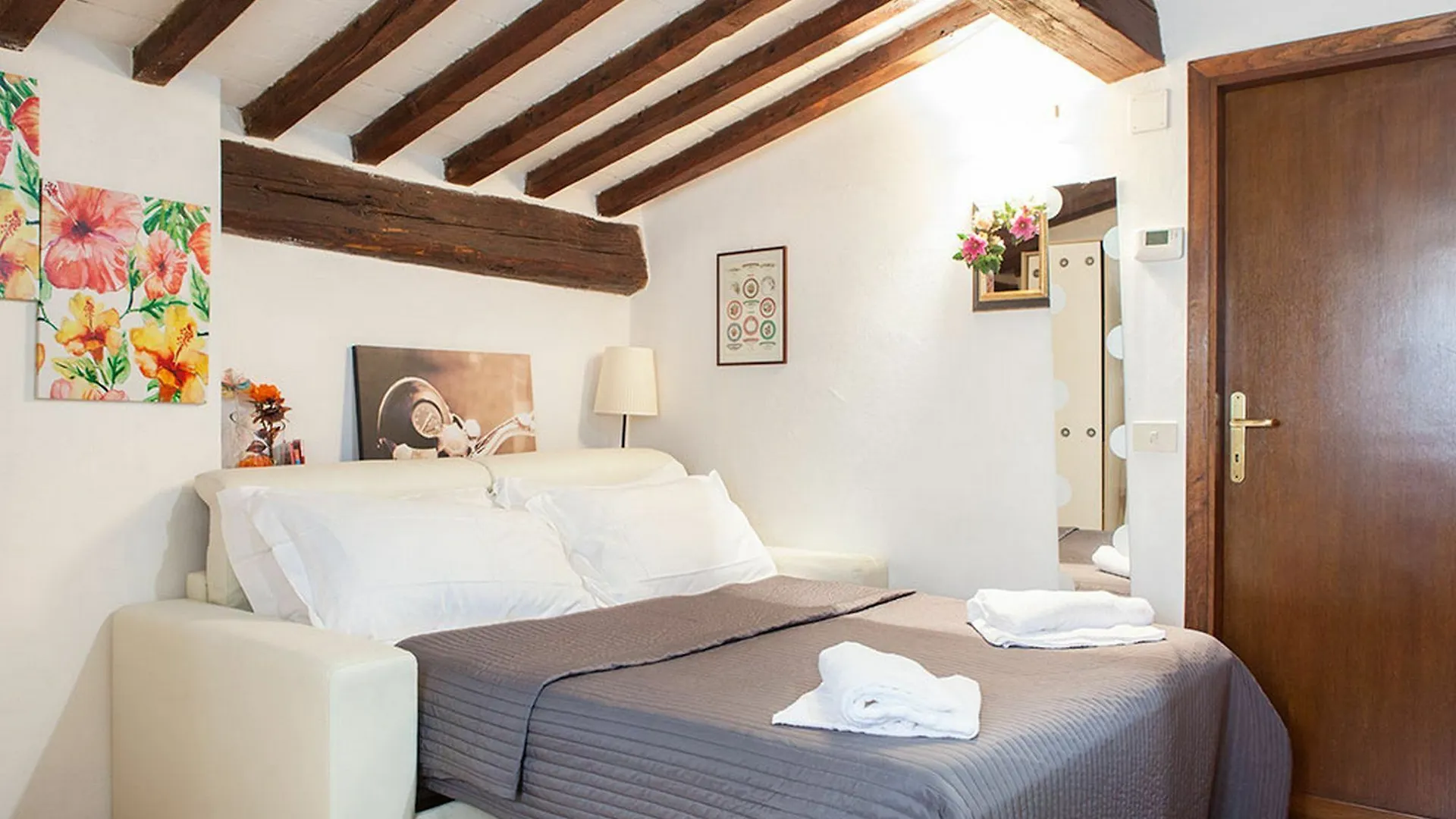 Romantic Terme Studio Florence Apartment